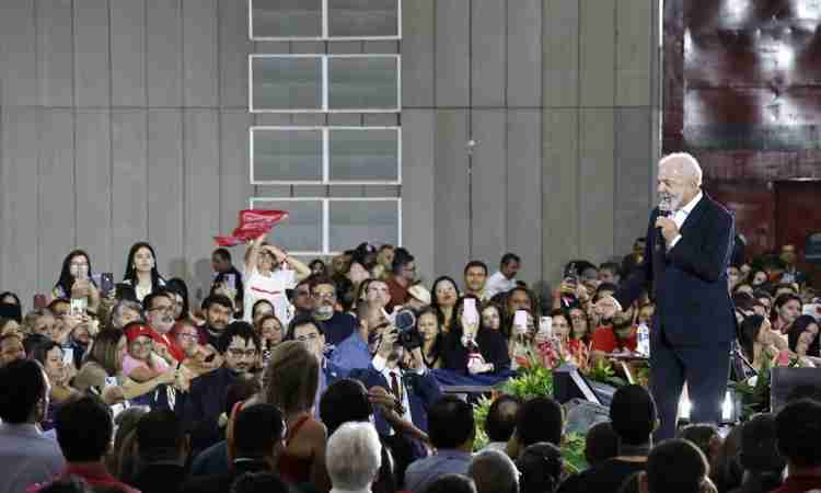 Ceará celebra avanços na educação com presença do presidente Lula